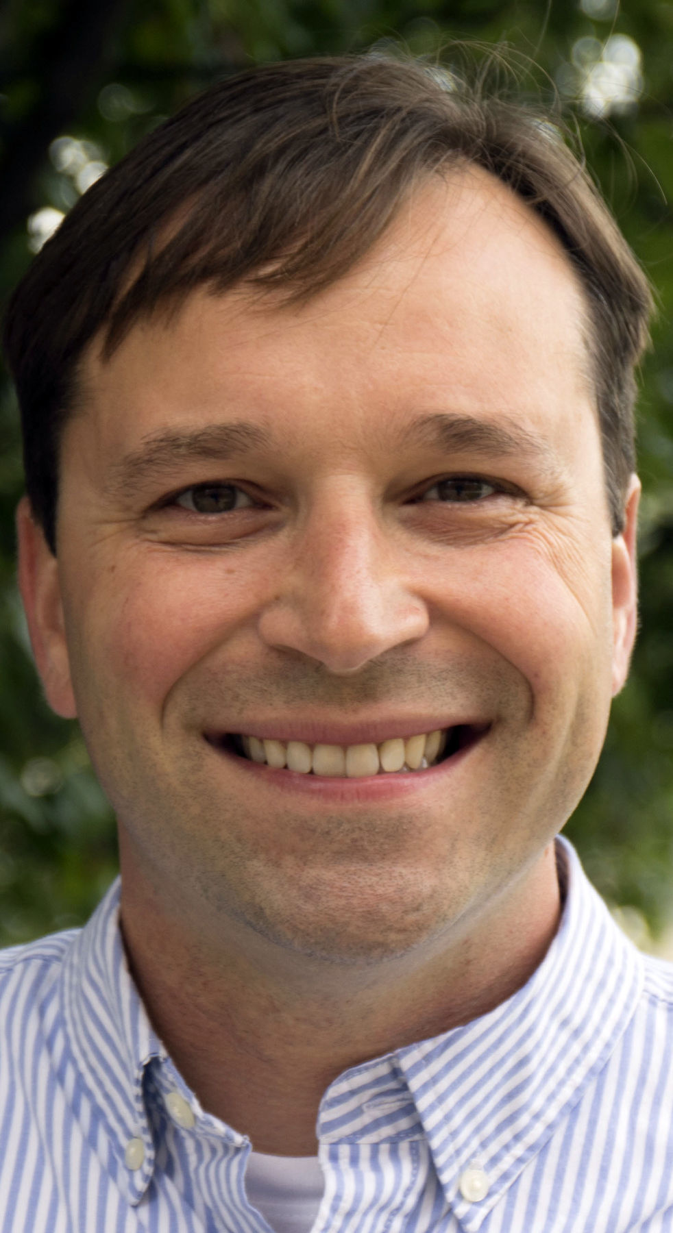 Daniel Renfrew headshot